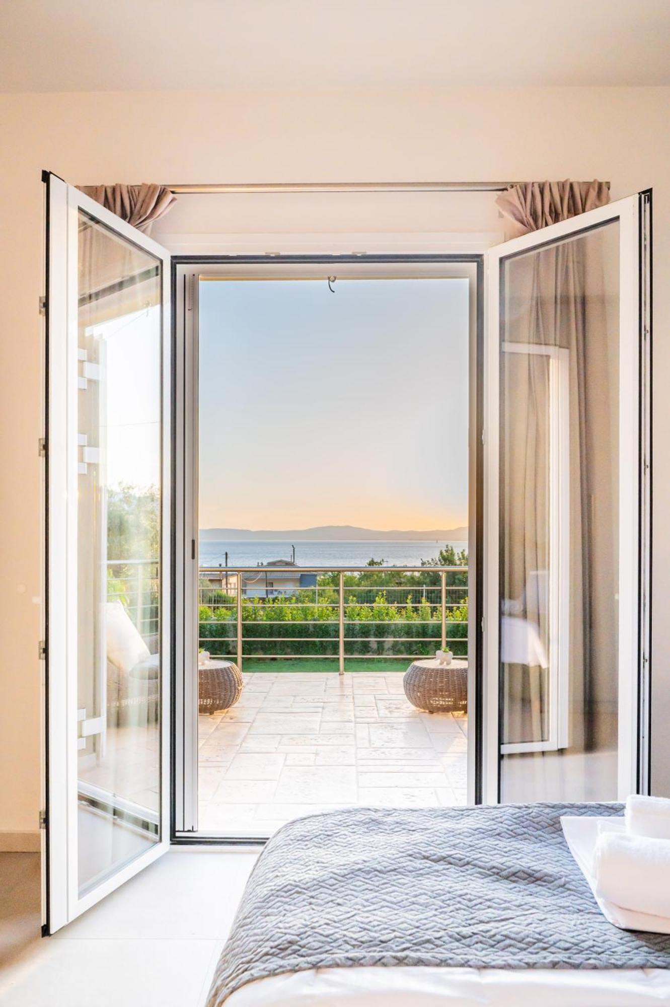 הוילה קלמאטה Thea Seaview Luxury Living מראה חיצוני תמונה